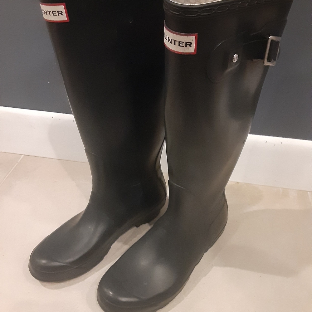 ♥️GORGEOUS HUNTER BOOTS ♥️